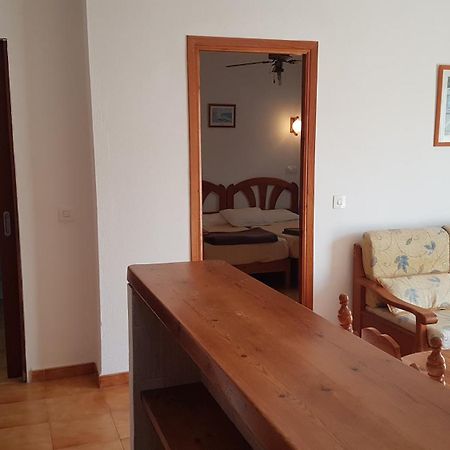 Apartamentos Vista Al Puerto Sant Antoni de Portmany Zewnętrze zdjęcie