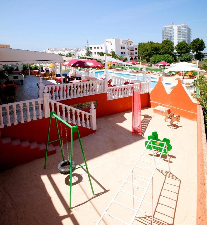 Apartamentos Vista Al Puerto Sant Antoni de Portmany Zewnętrze zdjęcie