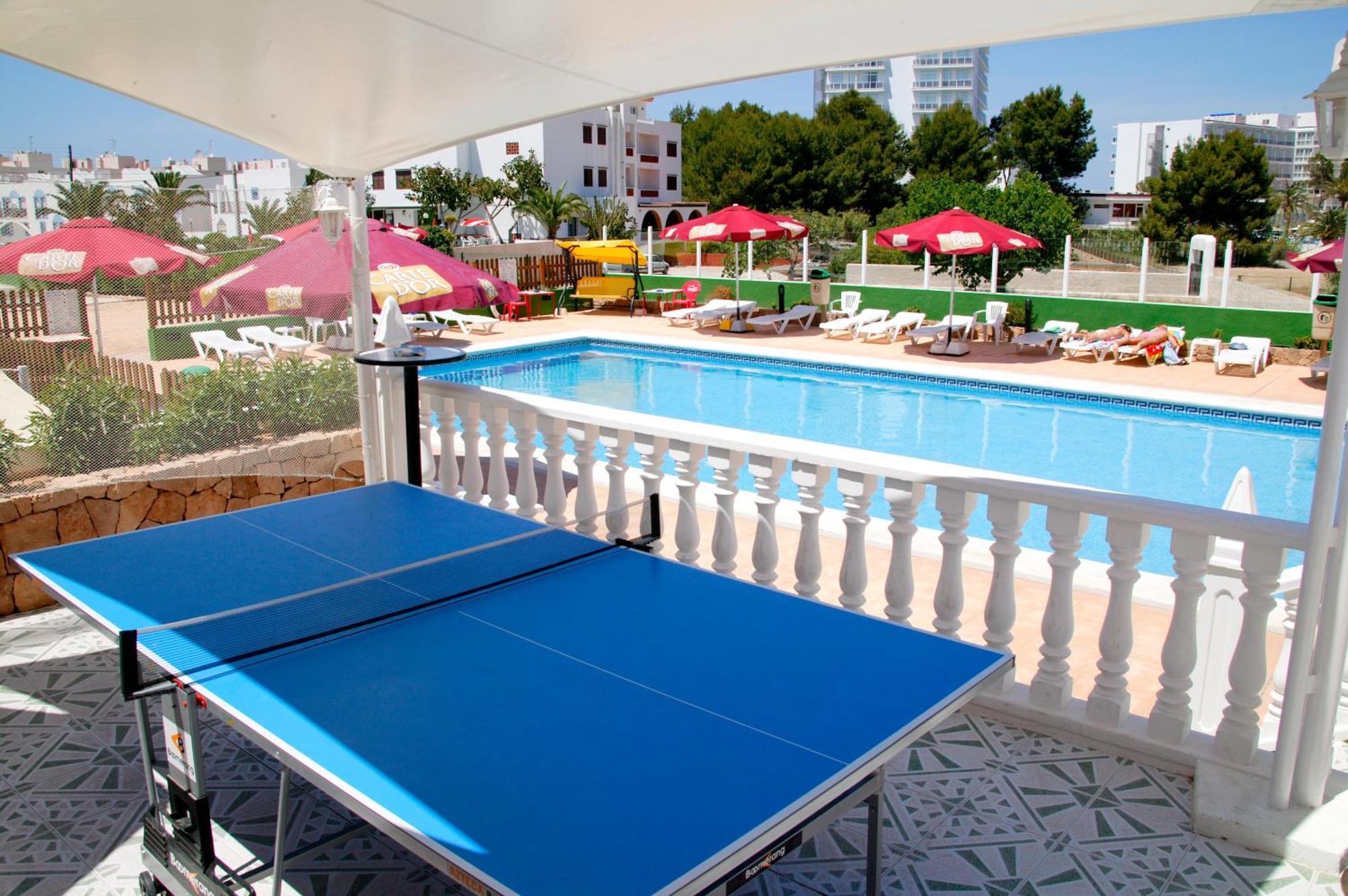 Apartamentos Vista Al Puerto Sant Antoni de Portmany Zewnętrze zdjęcie