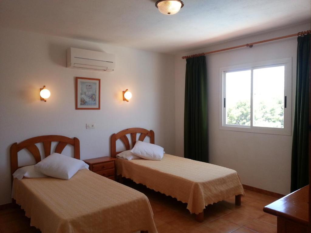 Apartamentos Vista Al Puerto Sant Antoni de Portmany Pokój zdjęcie