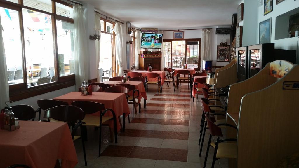 Apartamentos Vista Al Puerto Sant Antoni de Portmany Pokój zdjęcie