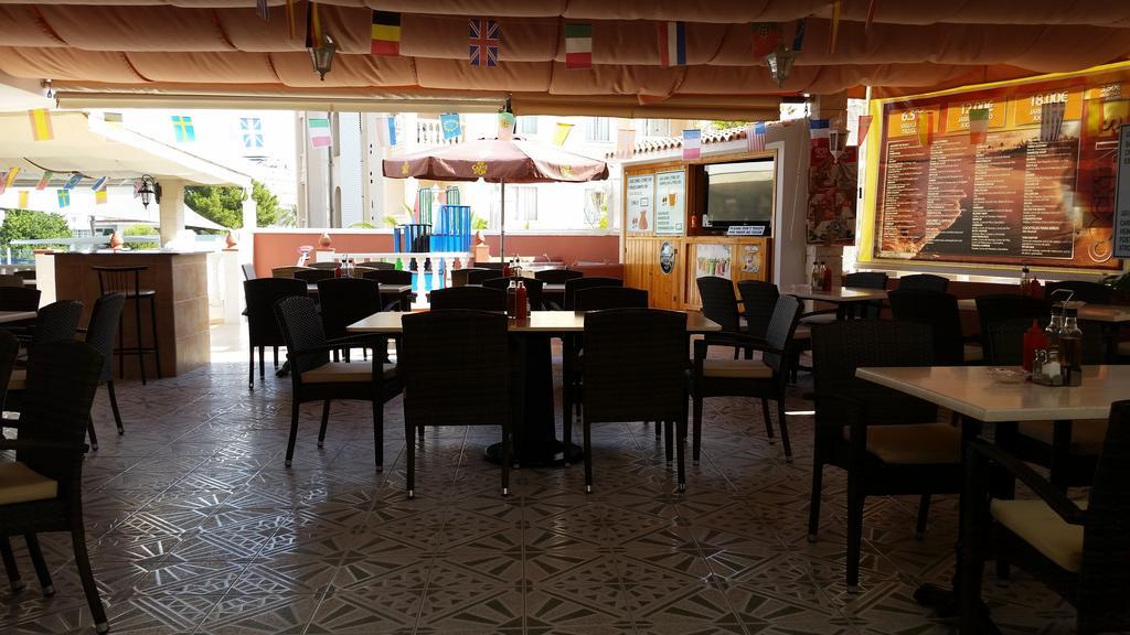 Apartamentos Vista Al Puerto Sant Antoni de Portmany Pokój zdjęcie
