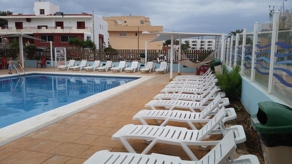 Apartamentos Vista Al Puerto Sant Antoni de Portmany Pokój zdjęcie