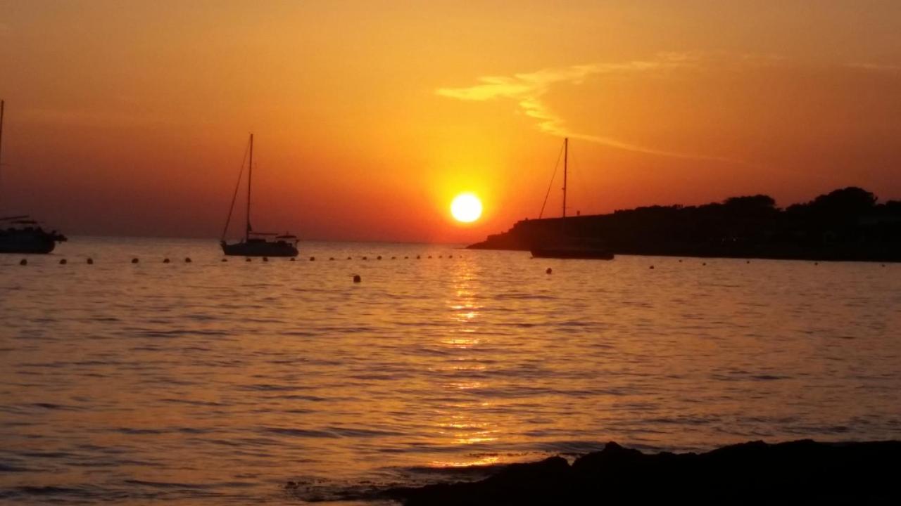 Apartamentos Vista Al Puerto Sant Antoni de Portmany Zewnętrze zdjęcie